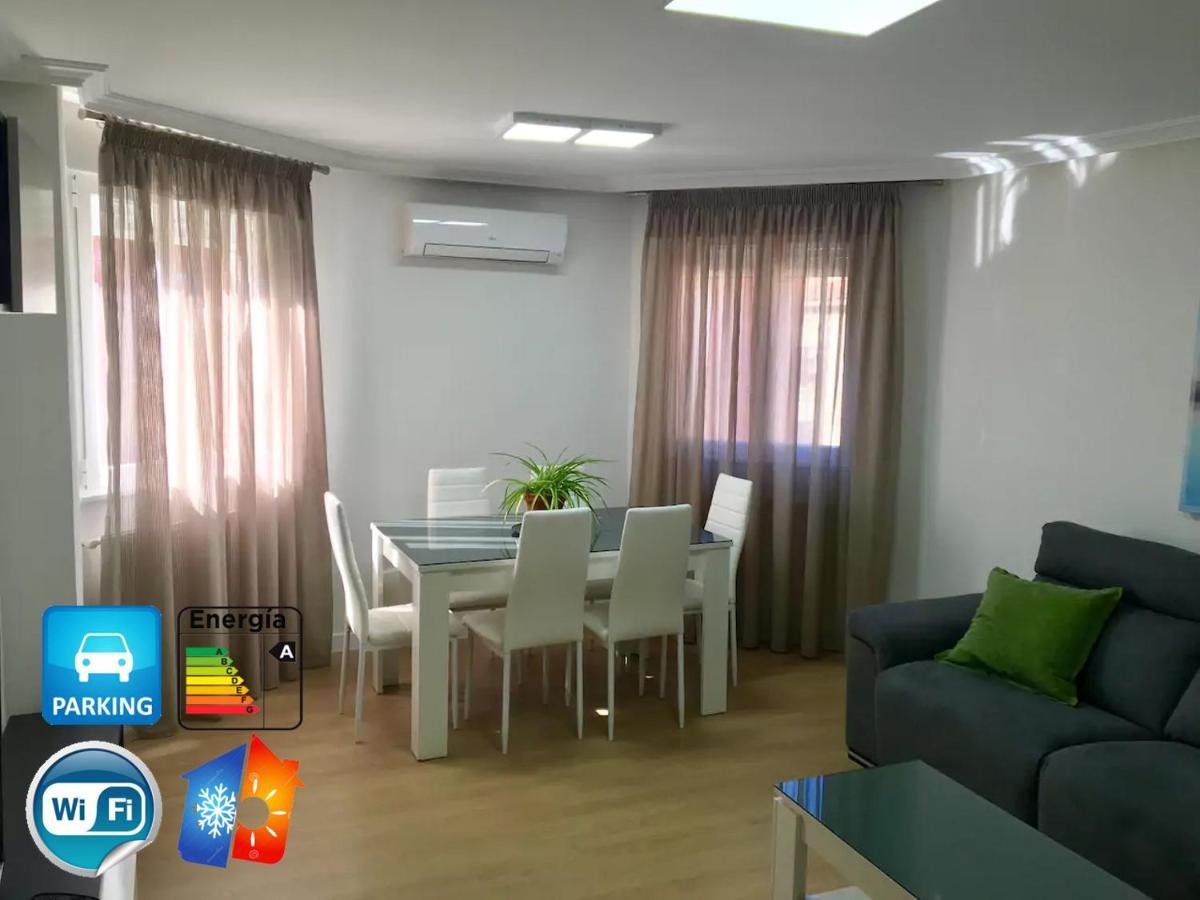 Апартаменты Vut Santa Marta Санта Марта де Тормес Экстерьер фото
